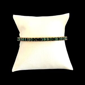 Vintage 1960s Bracelet Prong Set Emerald Green Rhinestone Gold Tone - 15E